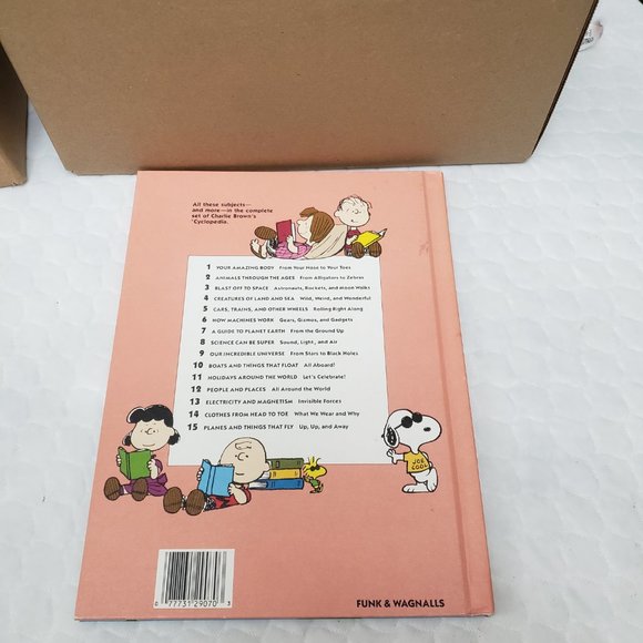 Charlie Brown's Encyclopedia Books - Picture 6 of 7